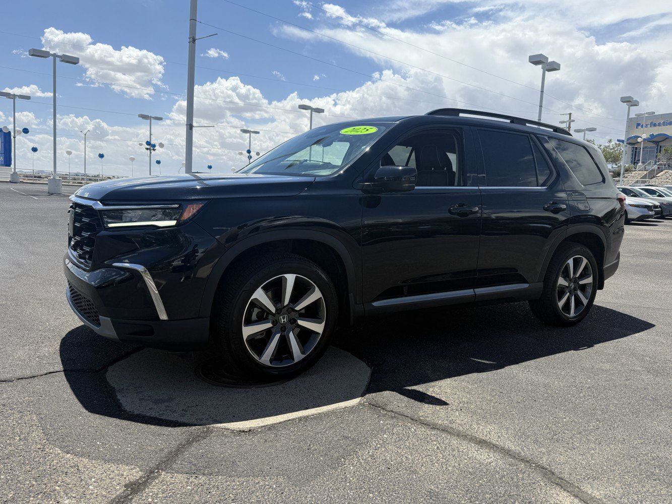 Certified 2025 Honda Pilot Elite image 9