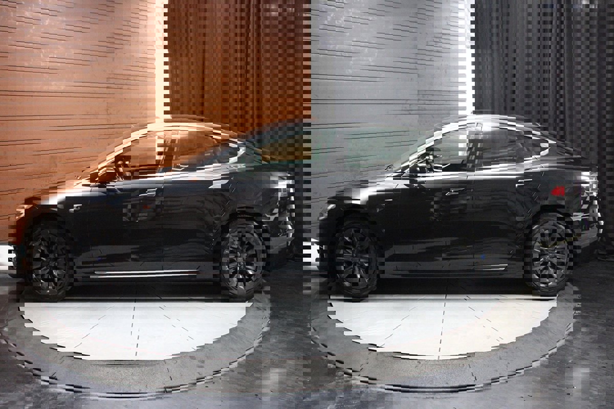 Used 2018 Tesla Model S 75D image 6