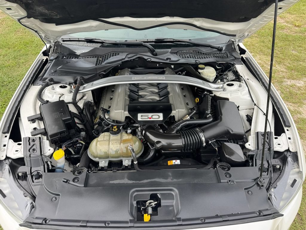 Used 2017 Ford Mustang GT Premium w/ Equipment Group 401A RWD image 29