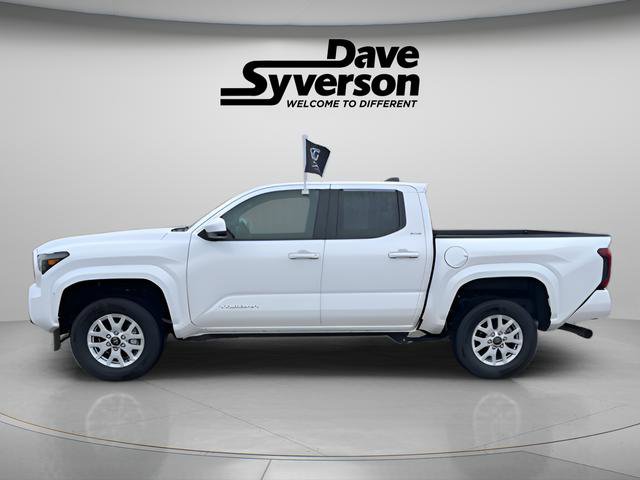 Used 2025 Toyota Tacoma SR5 image 7