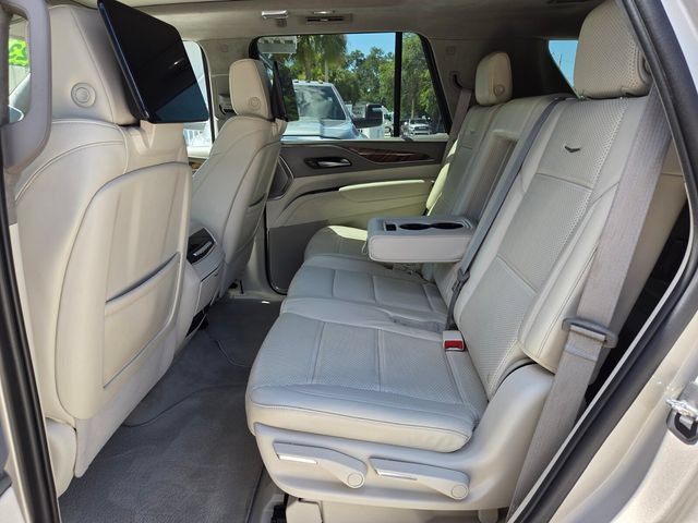Used 2023 Cadillac Escalade Sport Platinum AWD/4WD image 17