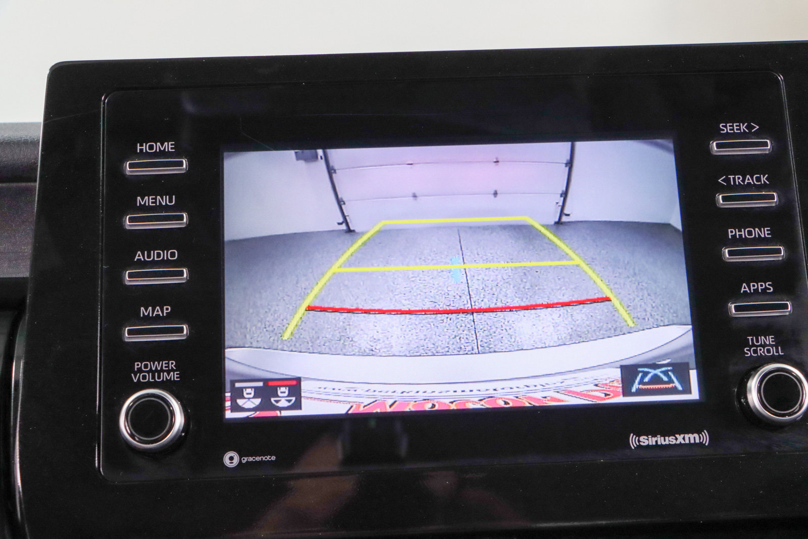 Used 2024 Toyota Camry SE w/ Cold Weather Package FWD image 18