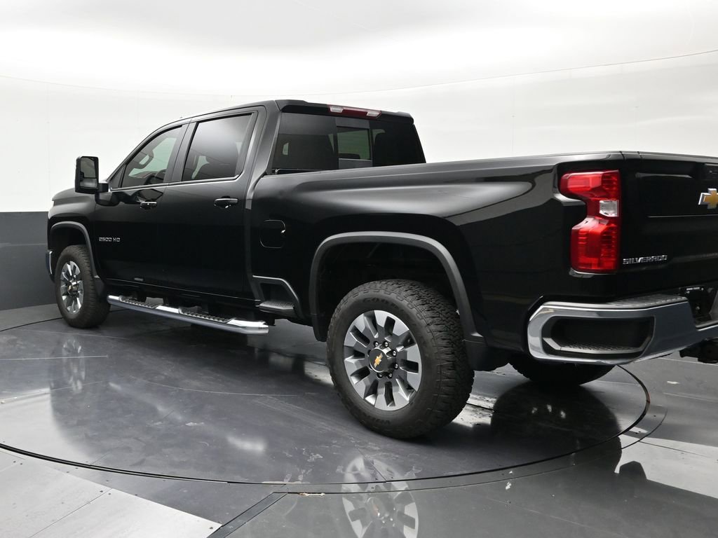 Used 2026 Chevrolet Silverado 2500 LT image 3