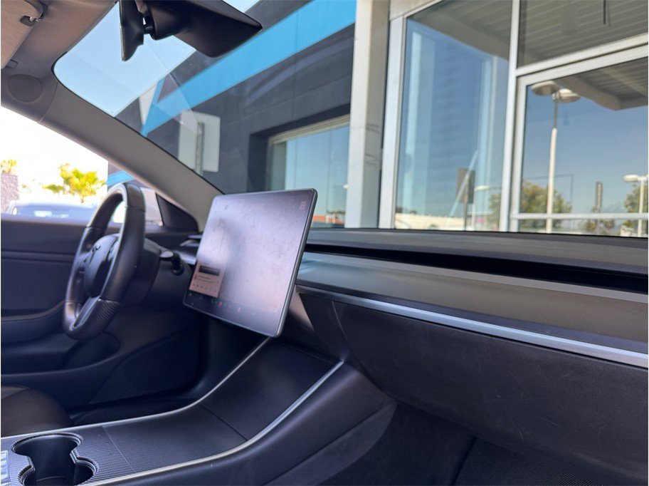 Used 2019 Tesla Model 3 Standard Range Plus RWD image 17