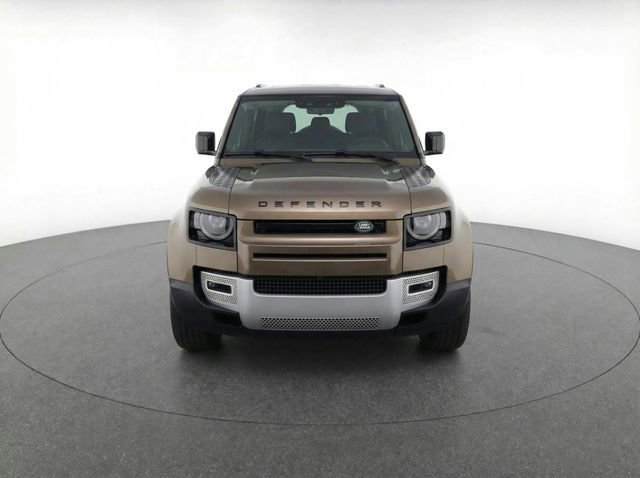 Used 2020 Land Rover Defender 110 First Edition image 33