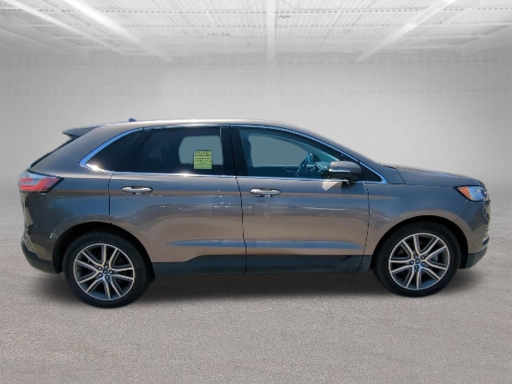 Used 2019 Ford Edge Titanium w/ Class II Trailer Tow Package AWD/4WD image 6