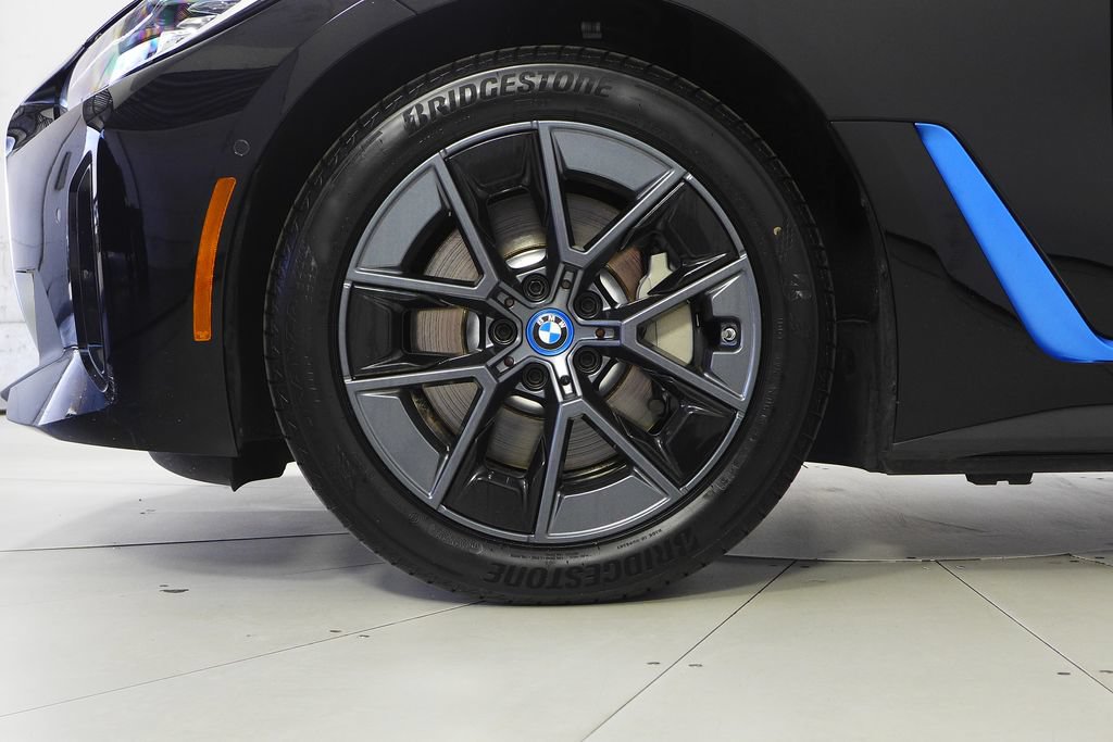Certified 2023 BMW i4 eDrive35 RWD image 5