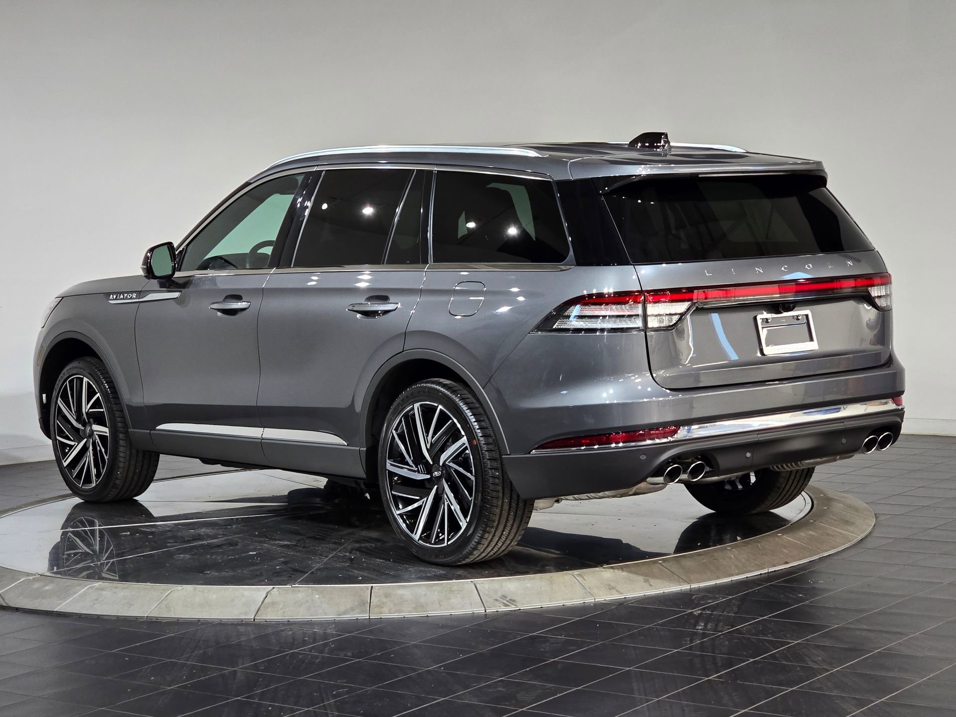 New 2025 Lincoln Aviator Reserve w/ Equipment Group 201A image 5