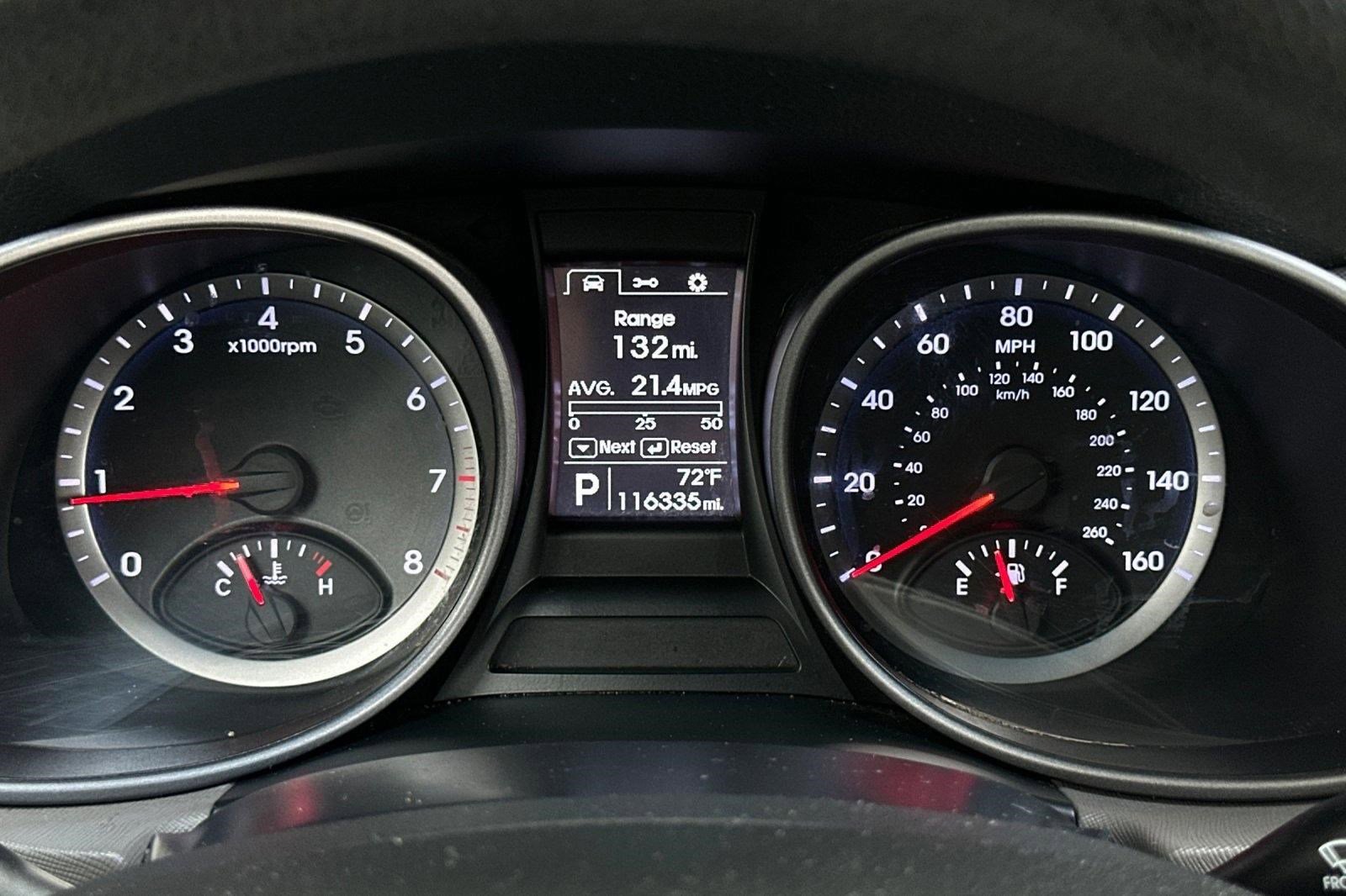 Used 2016 Hyundai Santa Fe Sport FWD image 18