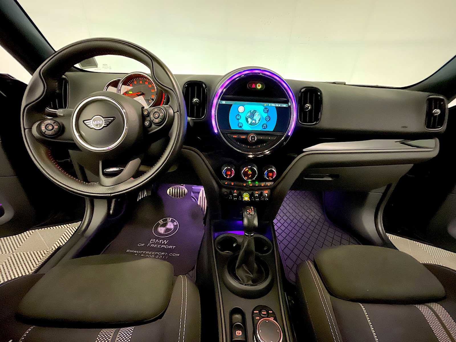 Used 2019 MINI Cooper Countryman SE w/ Signature Upholstery Package image 12