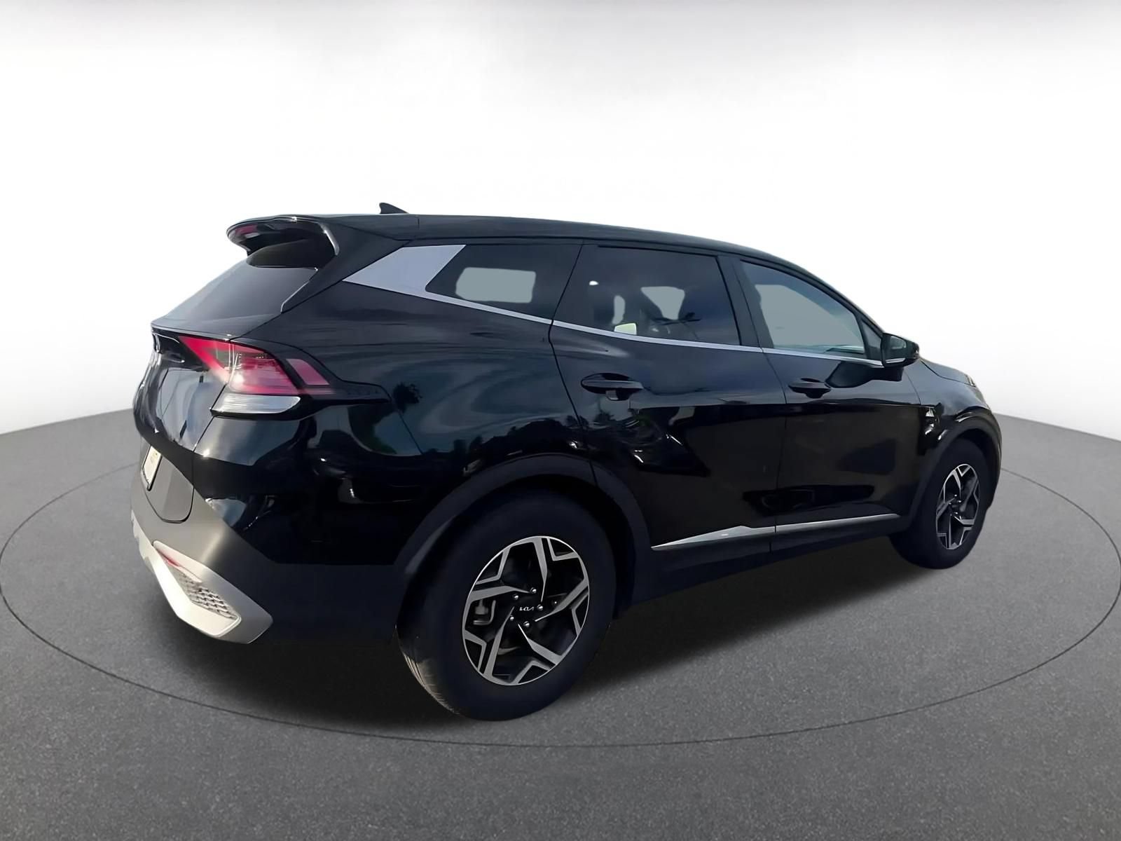 Used 2025 Kia Sportage LX FWD image 14