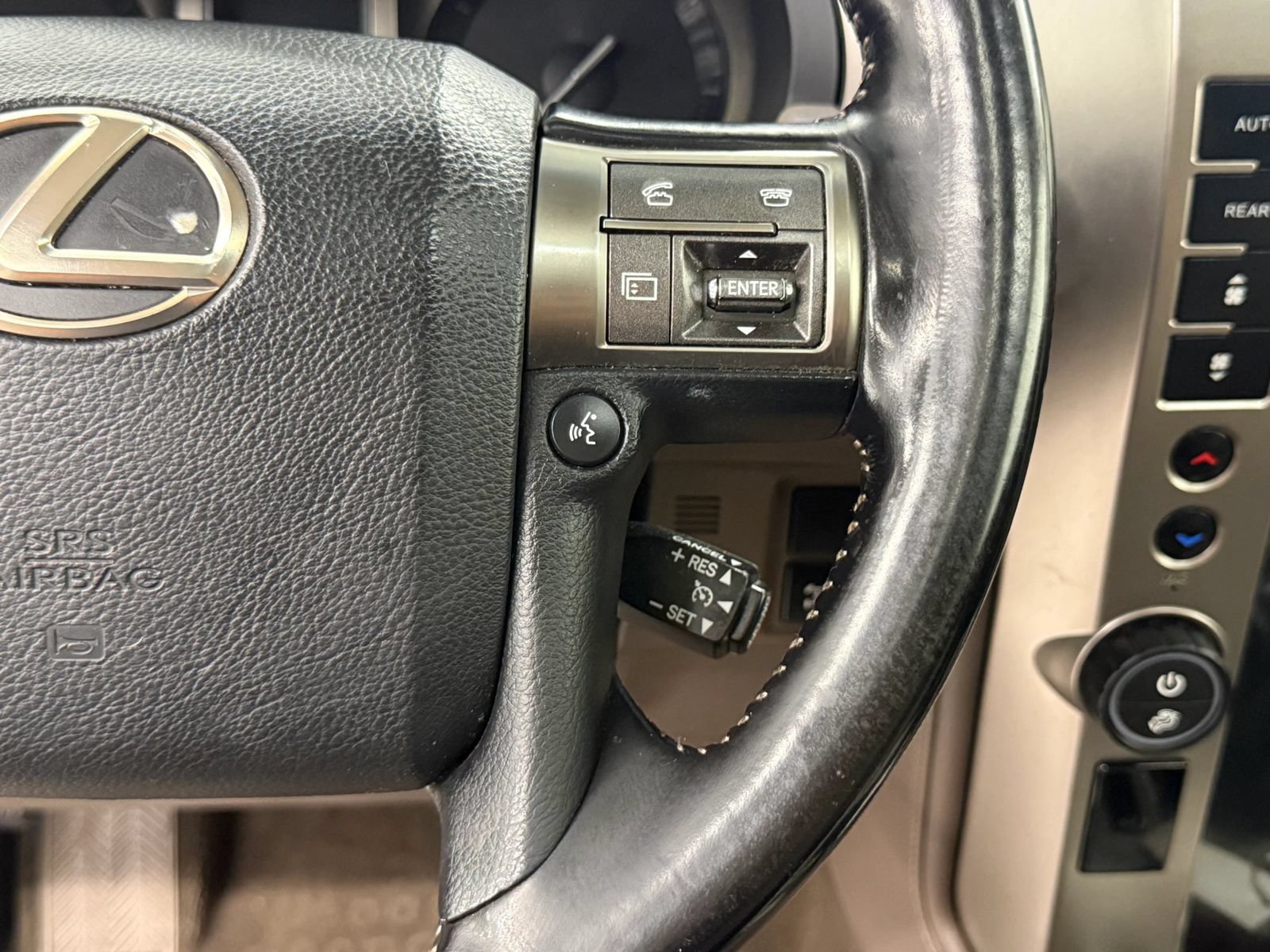 Used 2017 Lexus GX 460 Premium AWD/4WD image 30