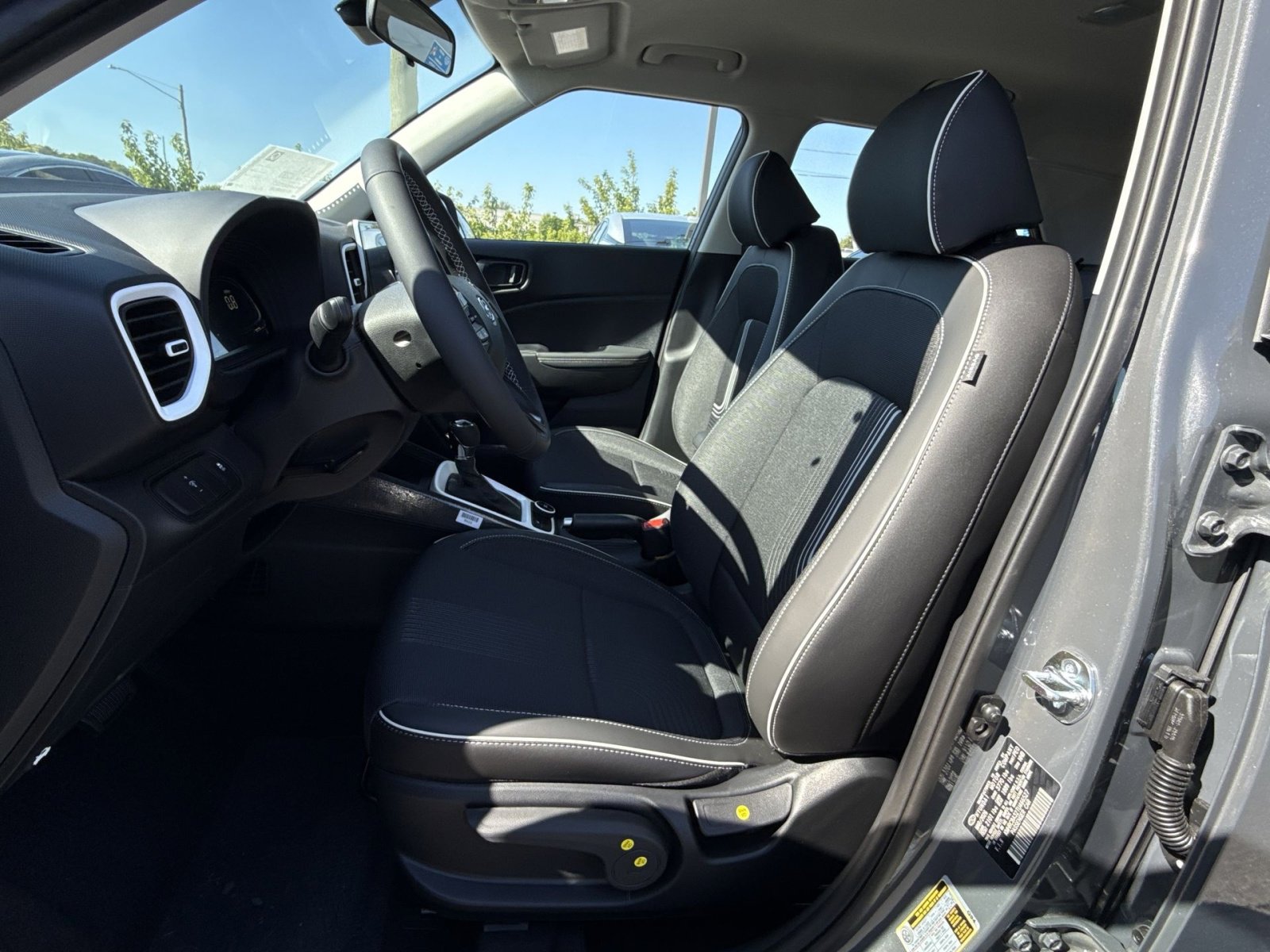 New 2026 Hyundai Venue SEL FWD image 13