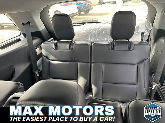 New 2024 Ford Explorer XLT w/ Equipment Group 202A image 19