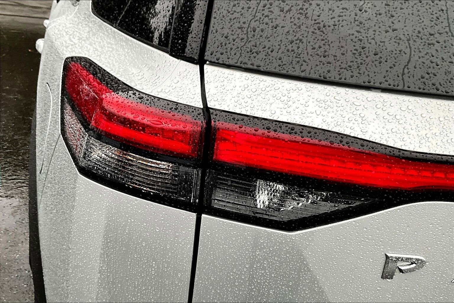 Used 2024 Nissan Pathfinder SV image 21