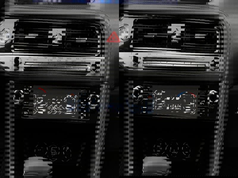 New 2025 Genesis G70 2.5T image 15