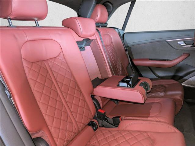 Used 2023 Audi SQ8 Prestige image 21