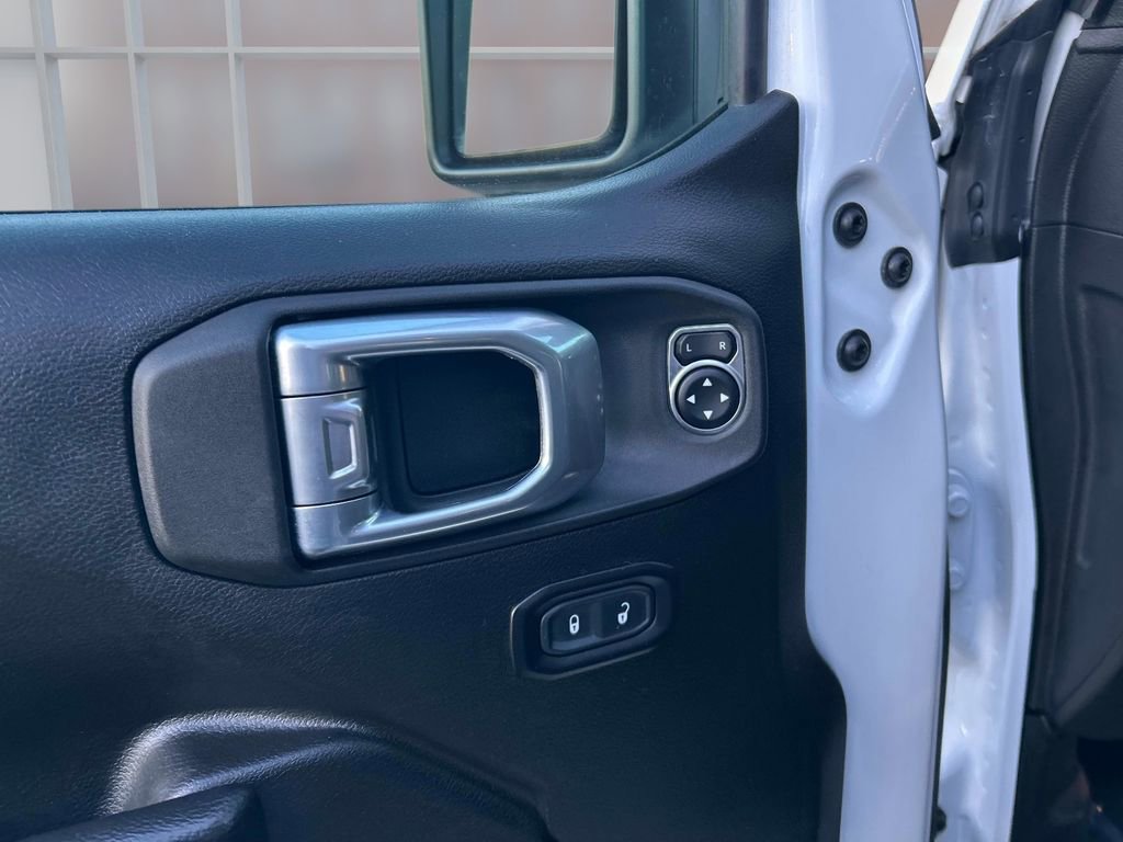 Used 2023 Jeep Wrangler Unlimited w/ Dual Top Group image 24