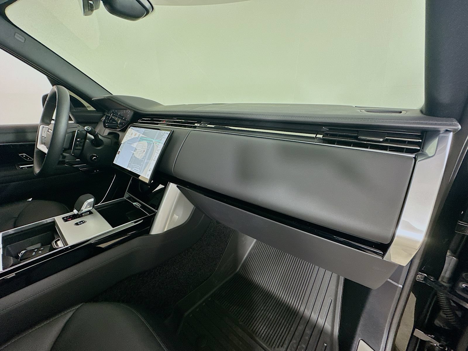 New 2026 Land Rover Range Rover SE AWD/4WD image 46