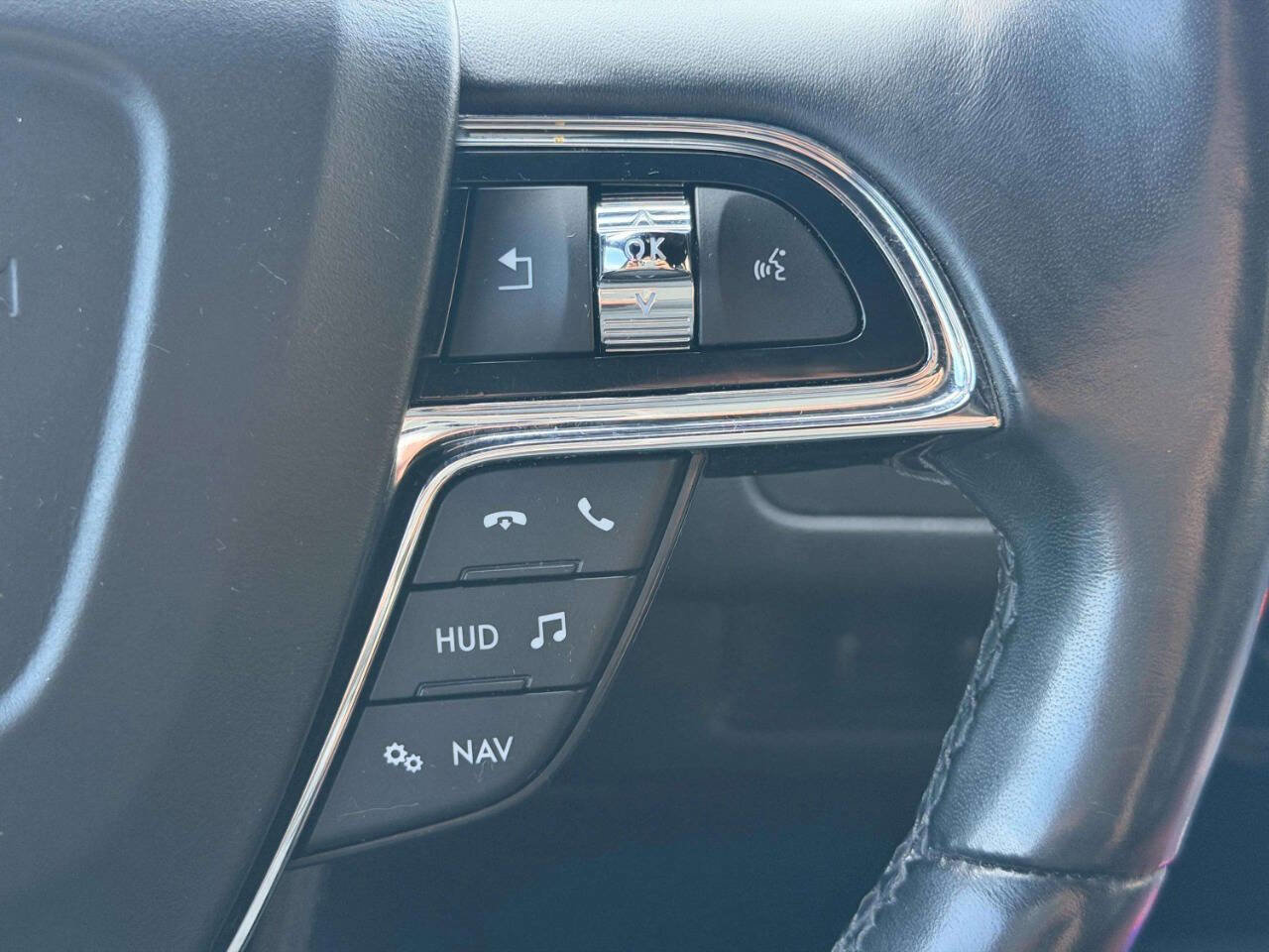 Used 2020 Lincoln Navigator L Reserve image 36