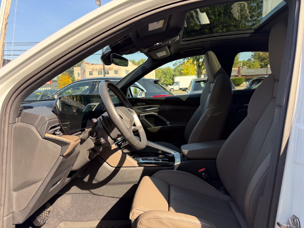 Used 2025 Audi Q5 Premium Plus w/ Premium Plus AWD/4WD image 17