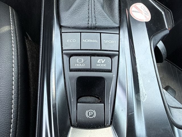 Used 2026 Toyota Camry SE FWD image 21
