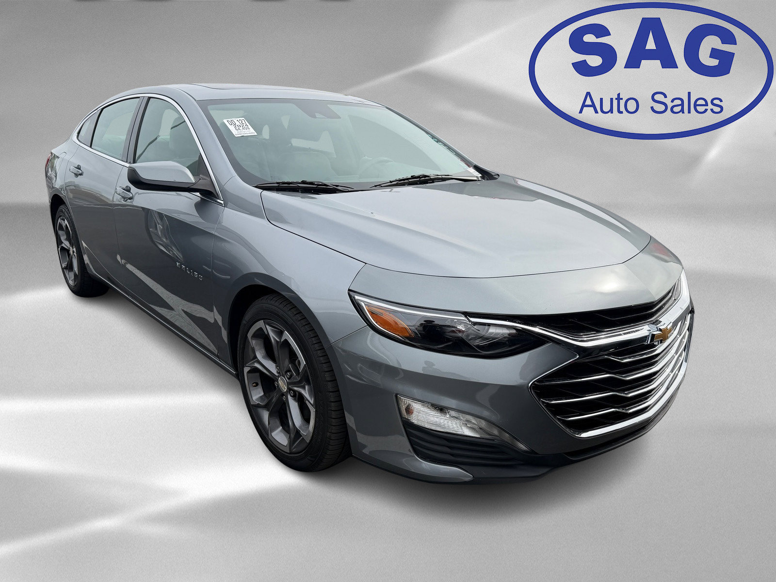 Used 2024 Chevrolet Malibu LT image 2