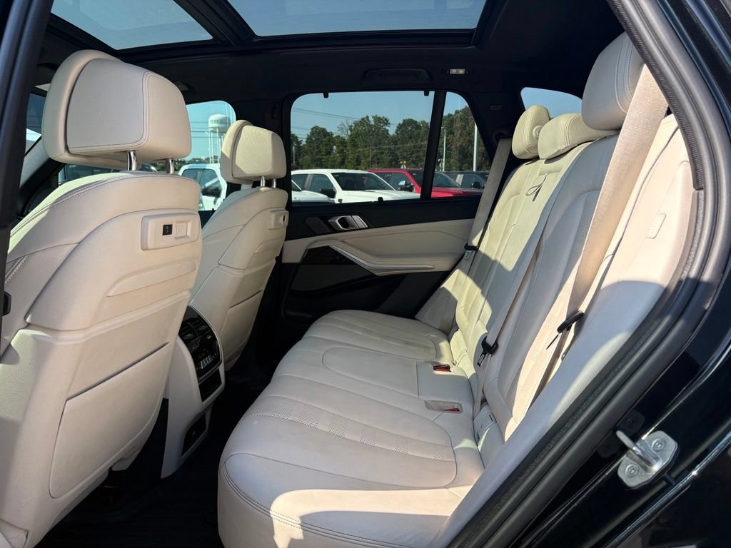 Used 2021 BMW X5 M50i w/ Executive Package AWD/4WD image 14