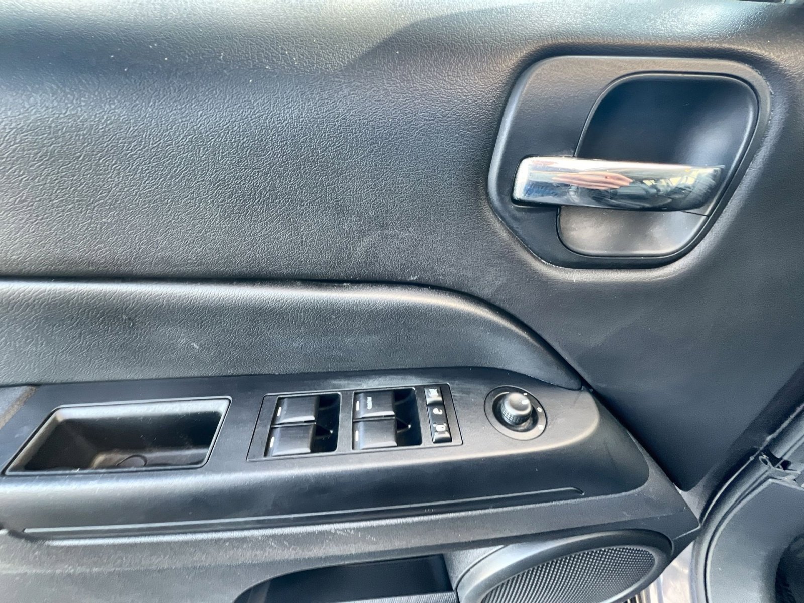 Used 2015 Jeep Patriot High Altitude AWD/4WD image 23