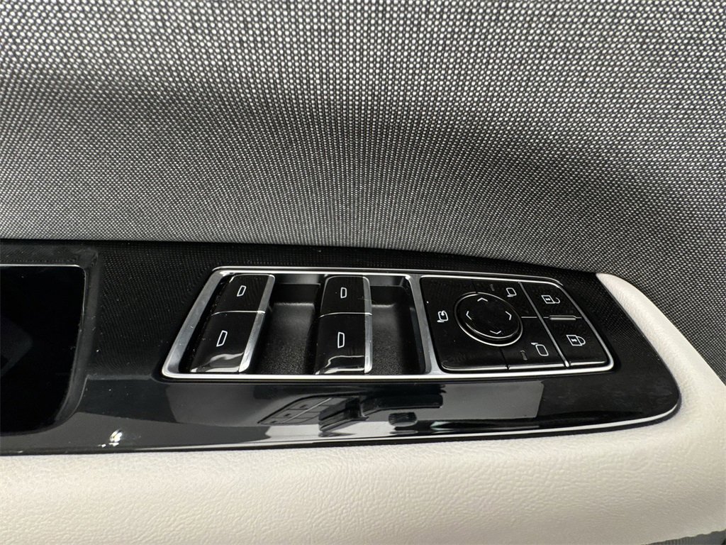 New 2025 Cadillac Escalade IQ Luxury 1 w/ Smart Trailering package image 13