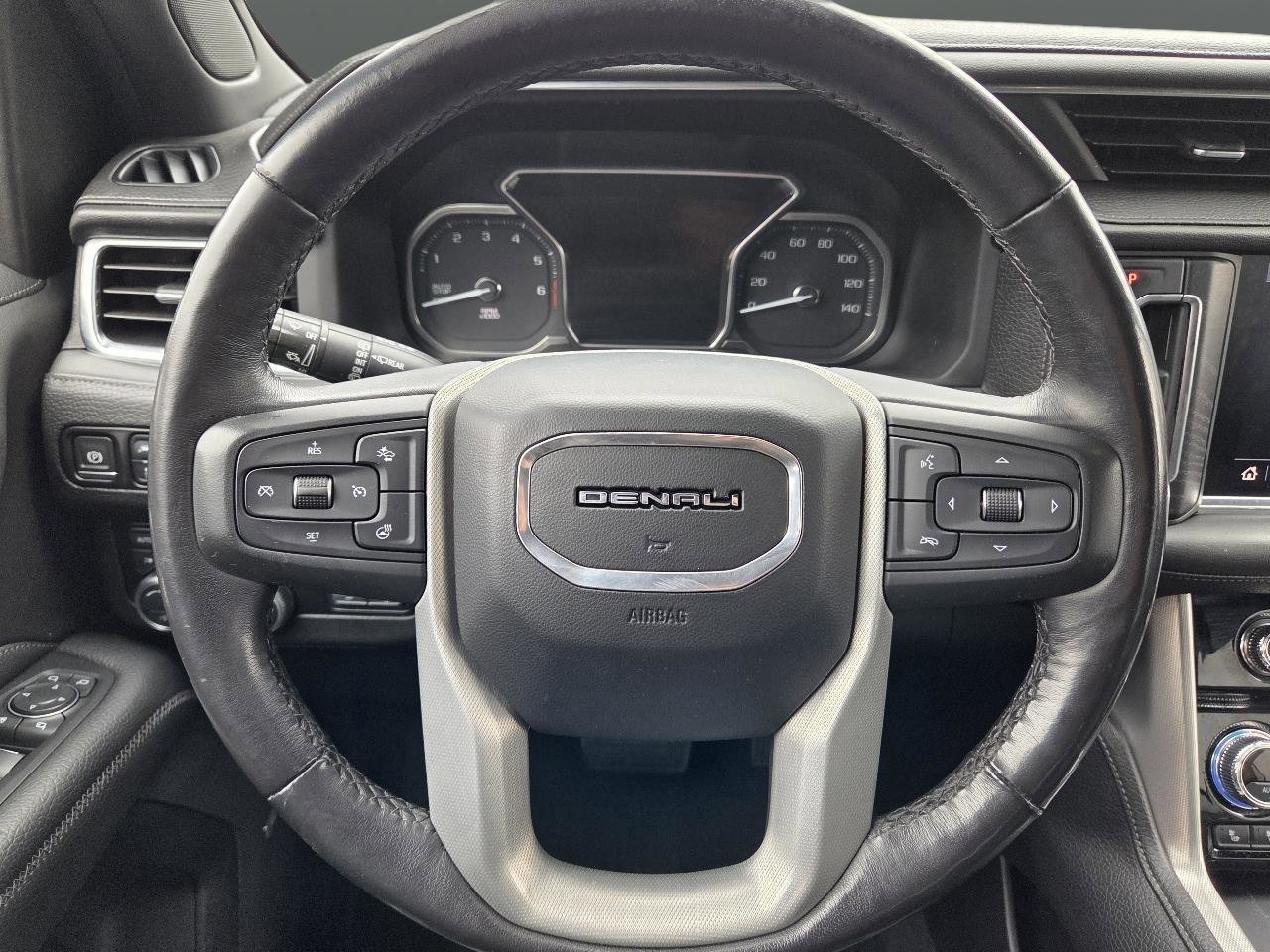 Used 2021 GMC Yukon Denali w/ Denali Ultimate Package image 28