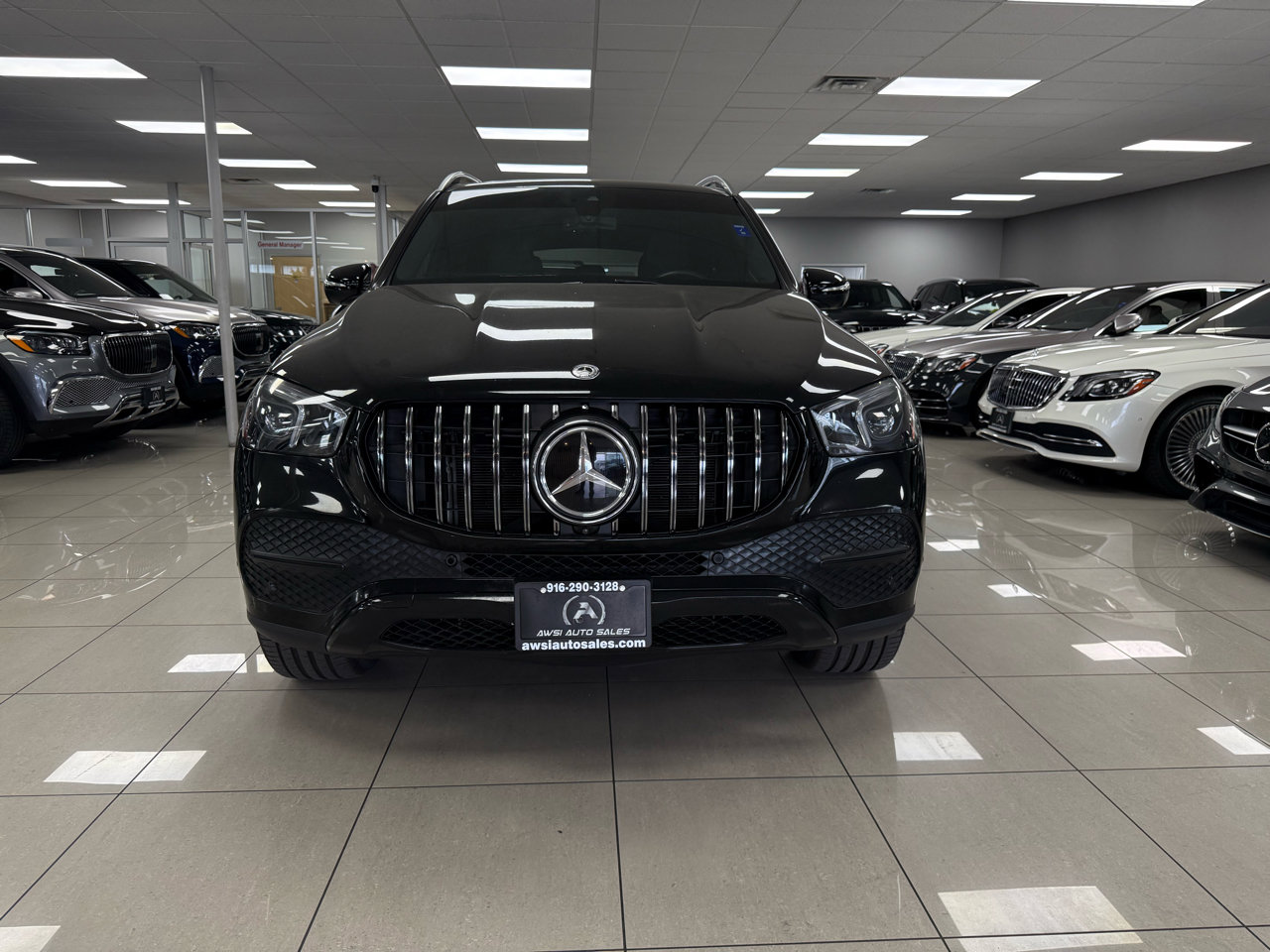 Used 2020 Mercedes-Benz GLE 350 w/ Parking Assist Package image 3