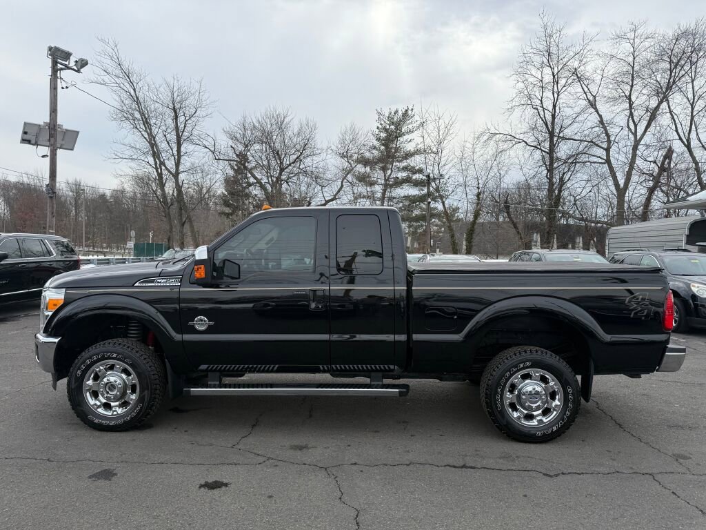 Used 2016 Ford F350 Lariat w/ Chrome Package image 4