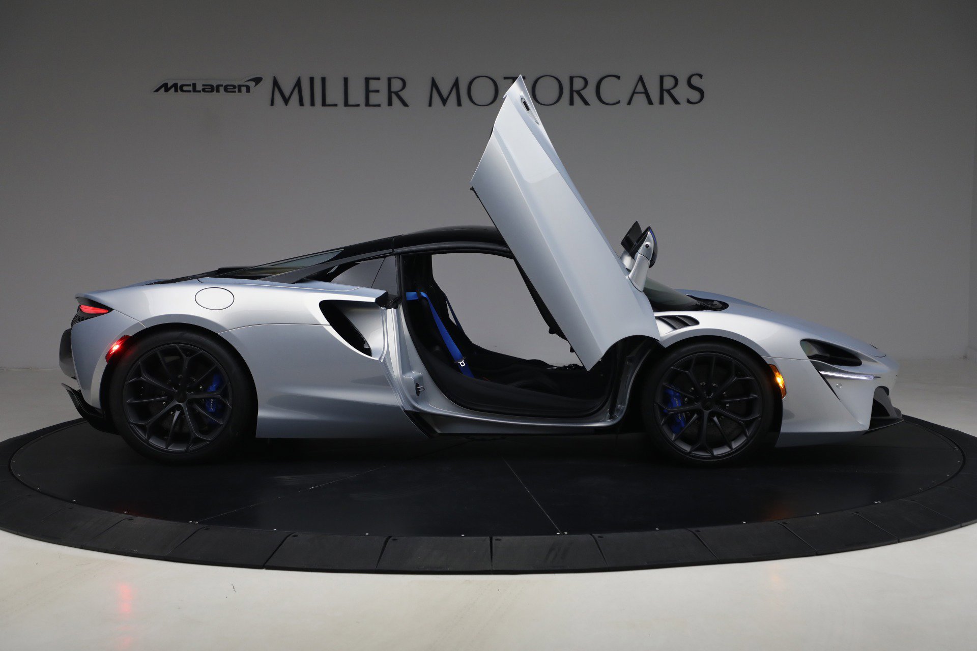 New 2026 McLaren Artura Spider image 19
