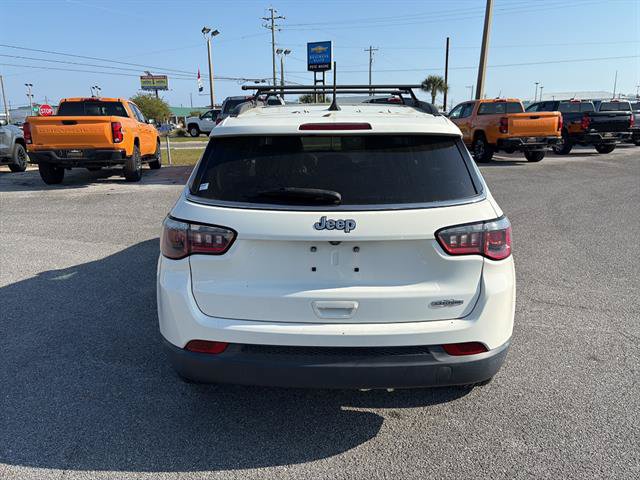 Used 2019 Jeep Compass Latitude w/ Popular Equipment Group FWD image 6