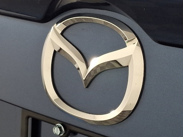 Used 2018 MAZDA MAZDA3 Touring FWD image 32