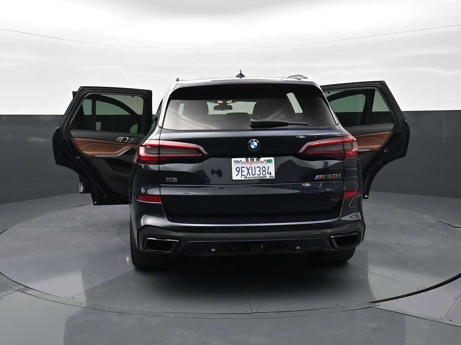 Used 2023 BMW X5 M50i w/ Executive Package image 34