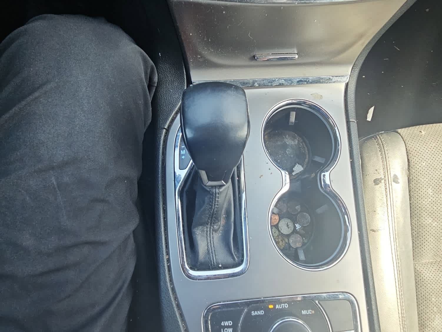 Used 2022 Jeep Grand Cherokee Laredo X image 18