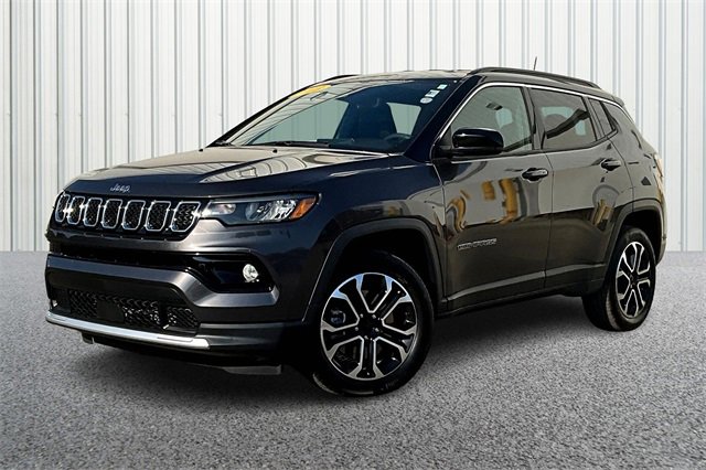 Certified 2023 Jeep Compass Limited image 2