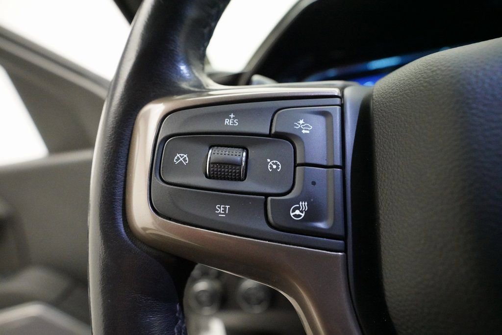 Certified 2023 Chevrolet Silverado 1500 High Country w/ Technology Package image 16