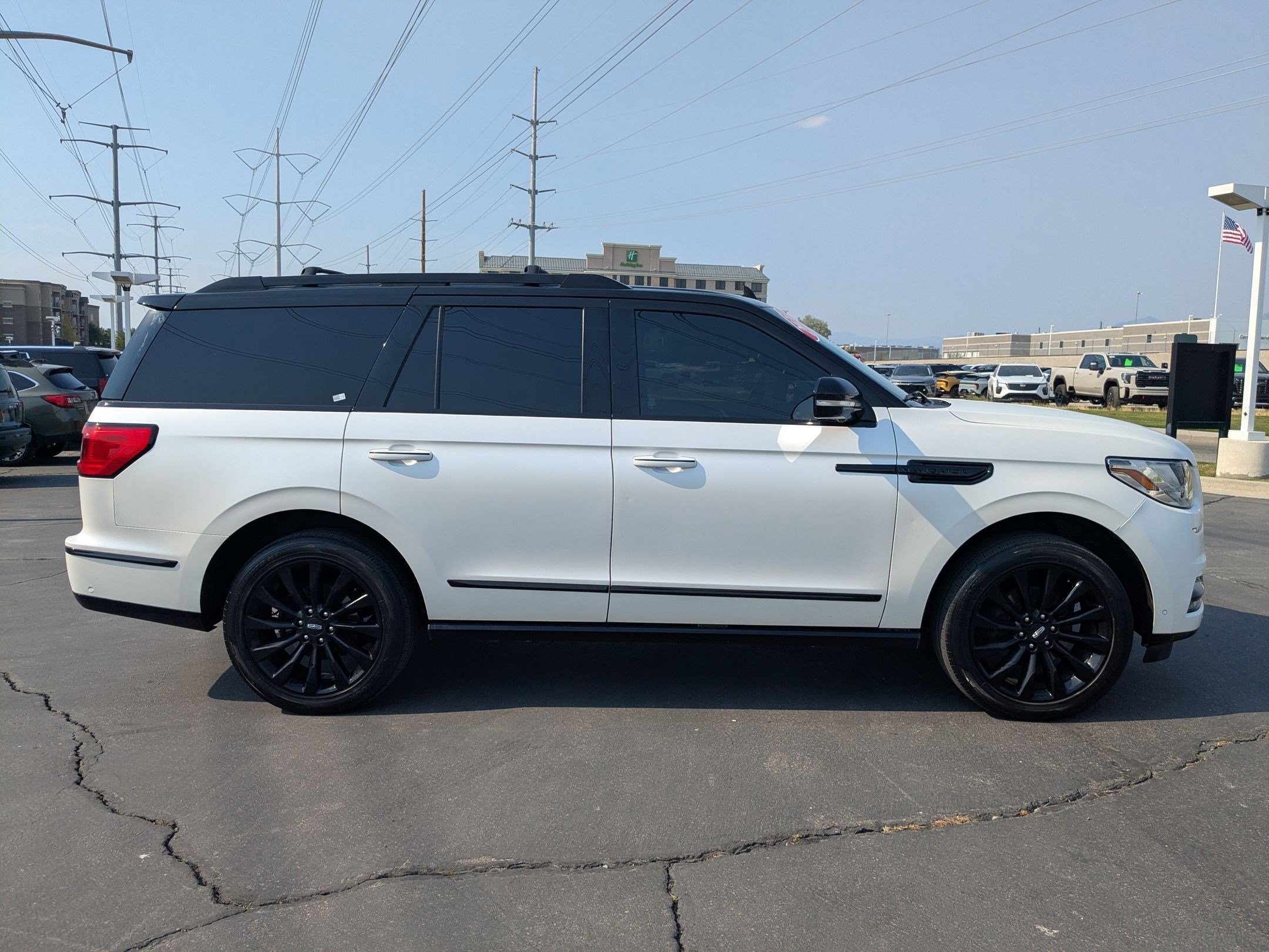 Used 2021 Lincoln Navigator Reserve AWD/4WD image 7