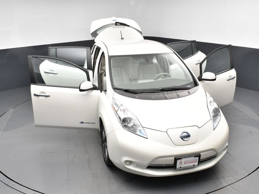 Used 2017 Nissan Leaf SV FWD image 24