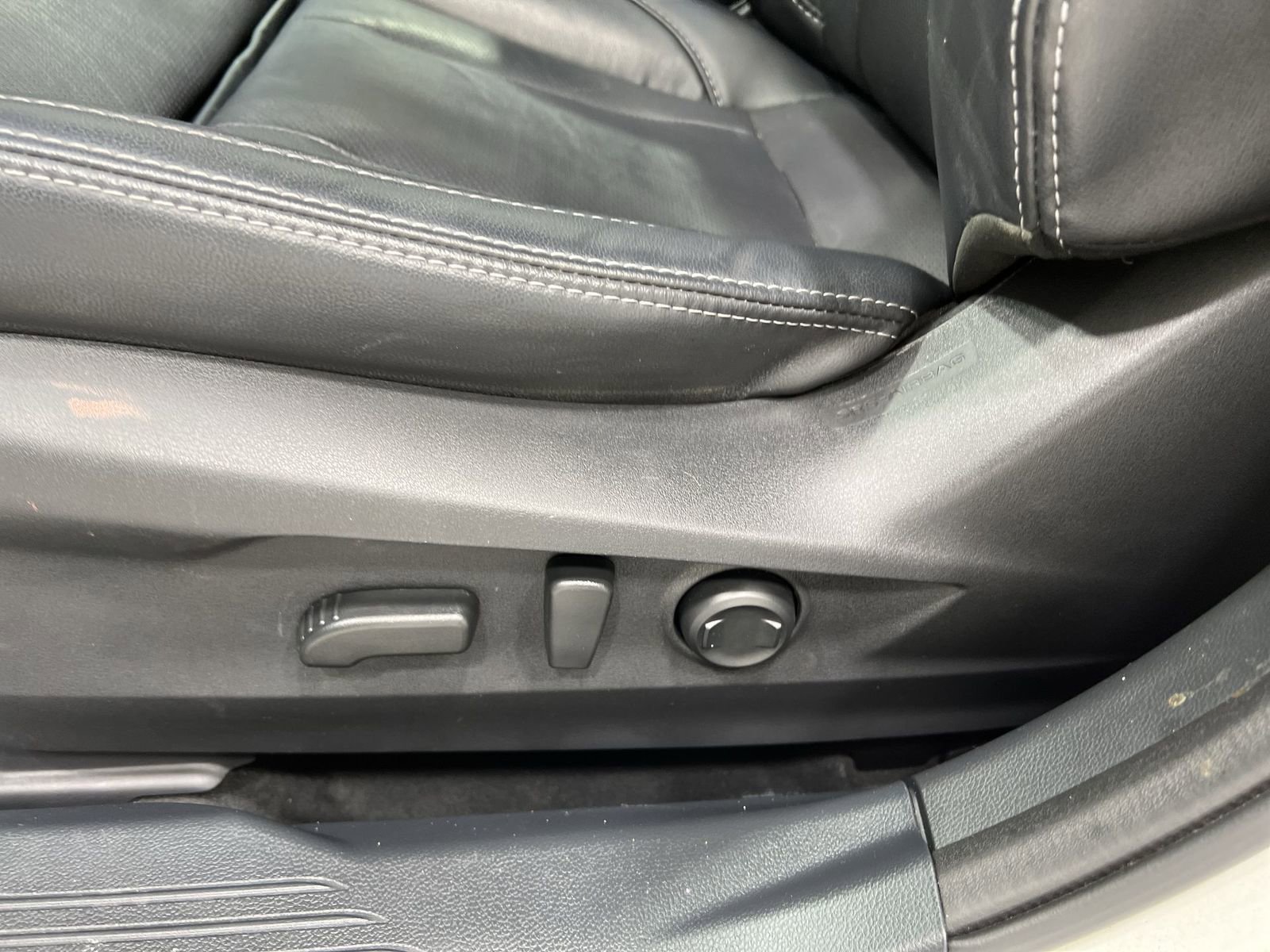 Used 2022 Subaru Legacy Limited AWD/4WD image 12