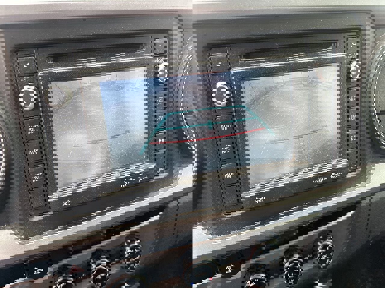 Used 2017 Toyota Tacoma SR5 image 17