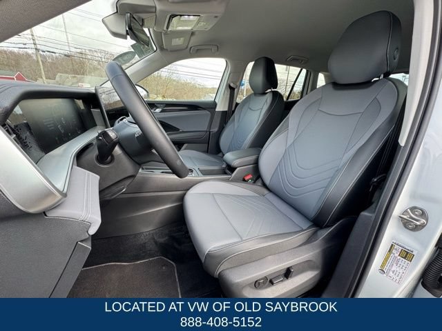 Certified 2025 Volkswagen Tiguan SE AWD/4WD image 29