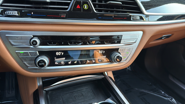 Used 2022 BMW 740i w/ M Sport Package RWD image 19