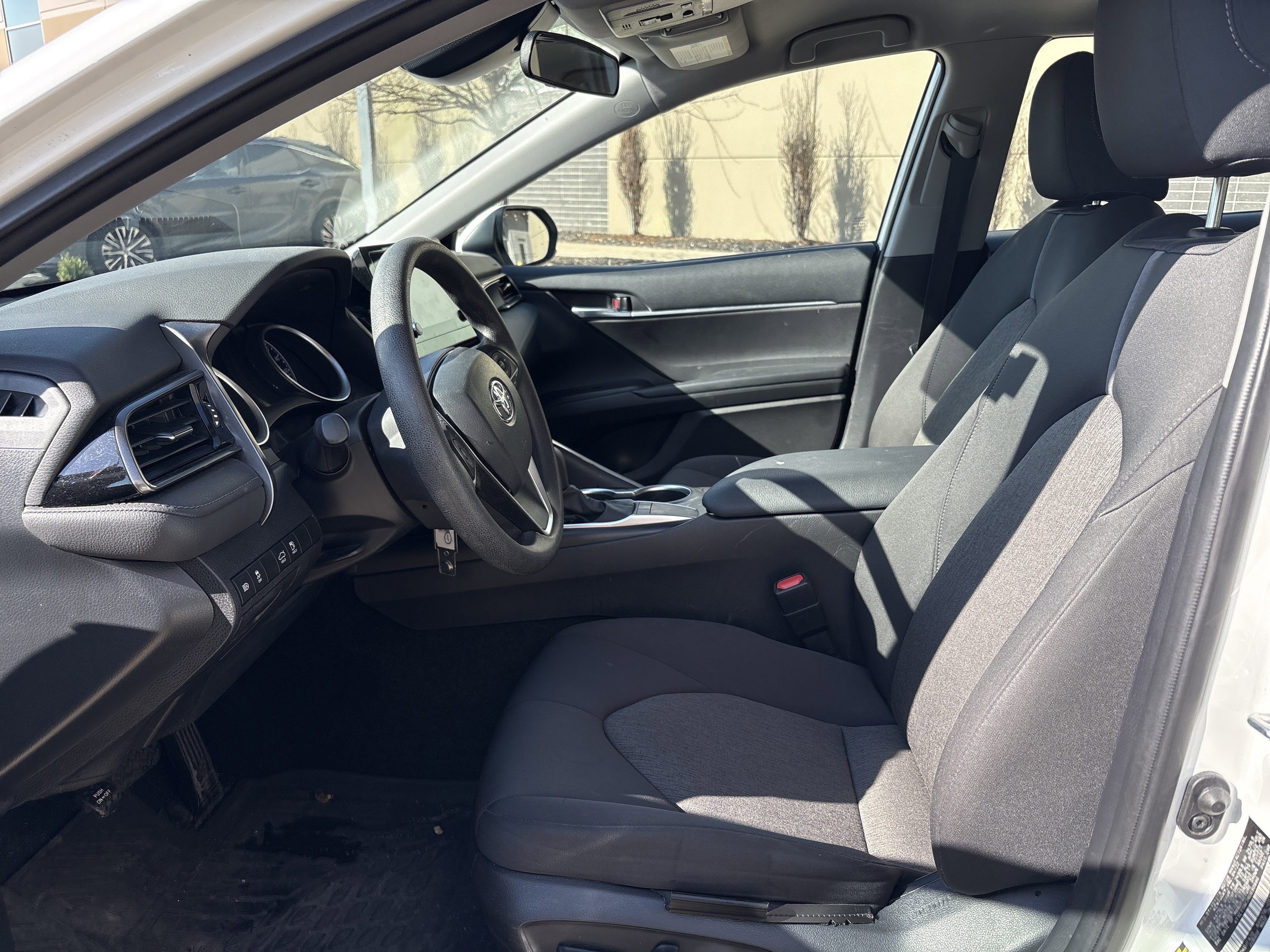 Used 2022 Toyota Camry LE image 16