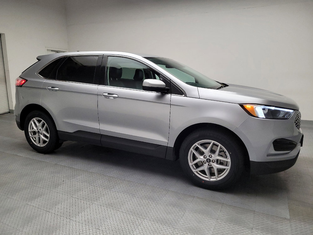 Used 2023 Ford Edge SEL image 11