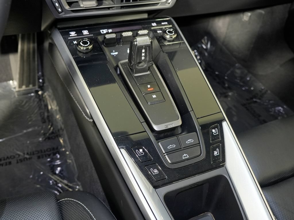 Certified 2020 Porsche 911 Carrera 4S AWD/4WD image 39