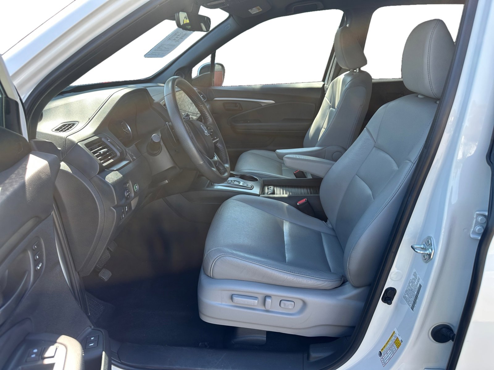 Used 2023 Honda Passport EX-L image 9